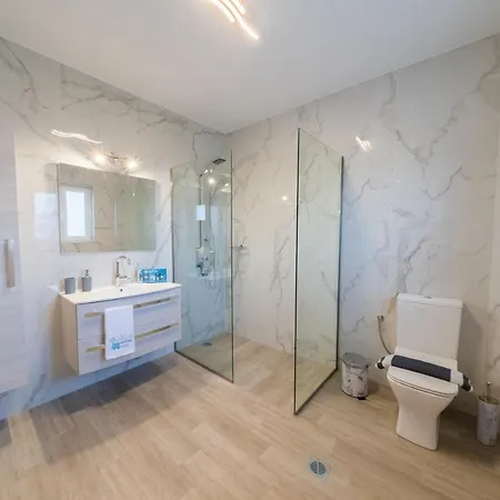 Nontas Ntina With Private Pool & Playground