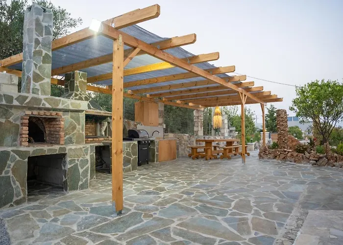 Nontas Ntina With Private Pool & Playground *