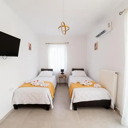 Vila Nontas Ntina With Private Pool & Playground Rethymno
