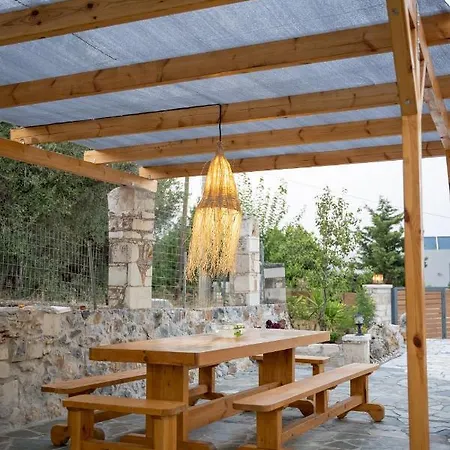 Nontas Ntina With Private Pool & Playground Réthymnon