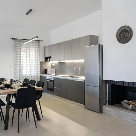 Villa Nontas Ntina With Private Pool & Playground Réthymnon
