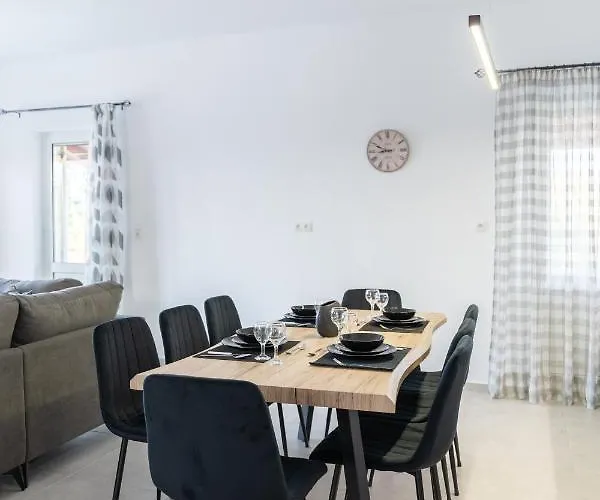 Nontas Ntina With Private Pool & Playground * Rethymno (Crete)