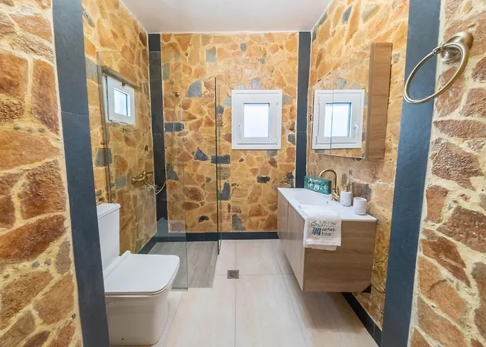 Nontas Ntina With Private Pool & Playground Villa